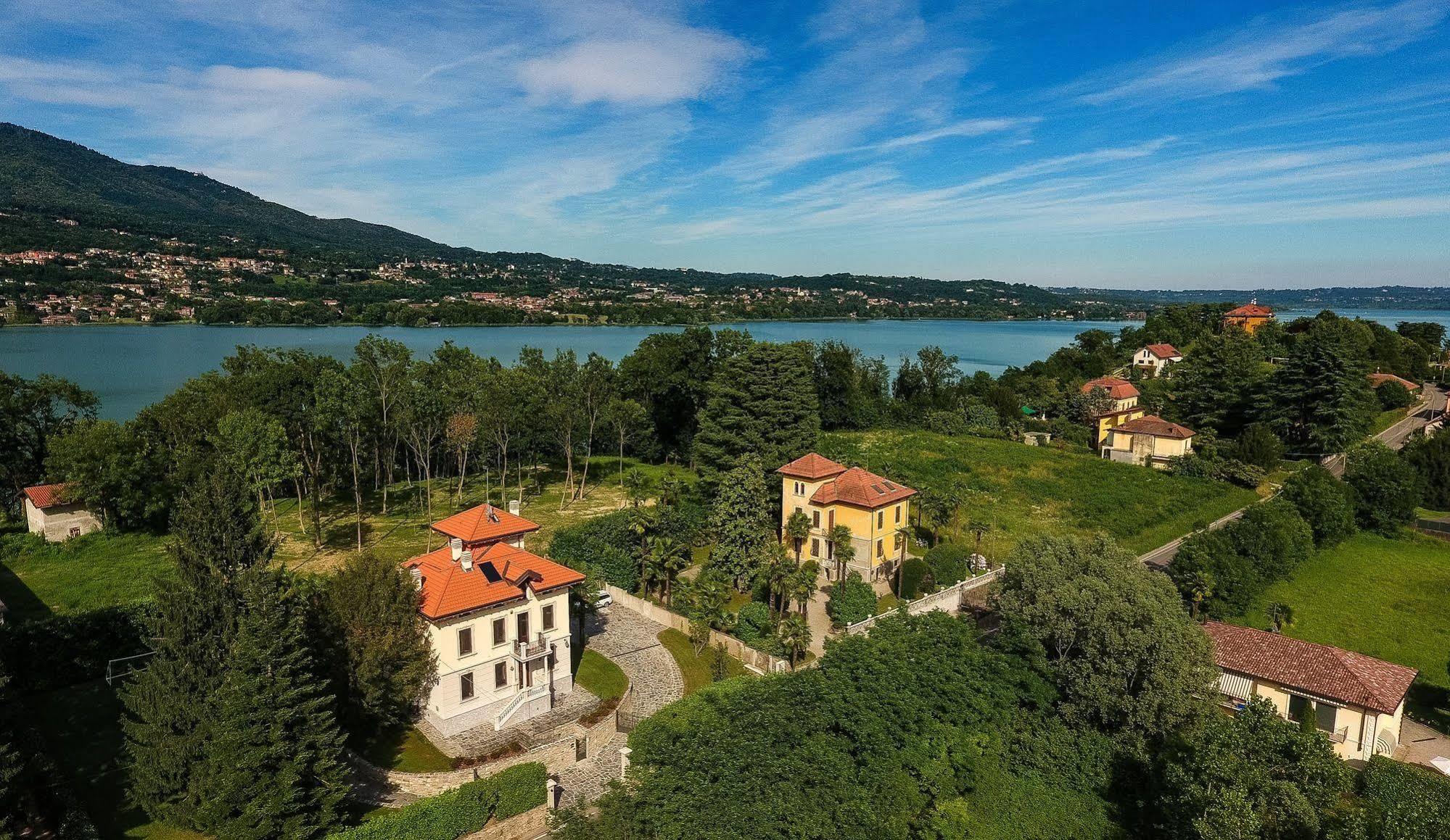 Villa Chiara B&B Biandronno Exterior foto
